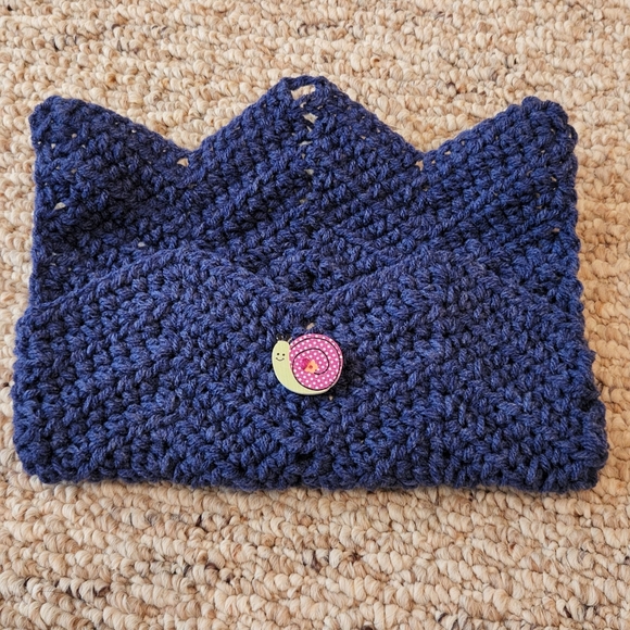 Handmade Crocheted Denim Clutch - Picture 4 of 5